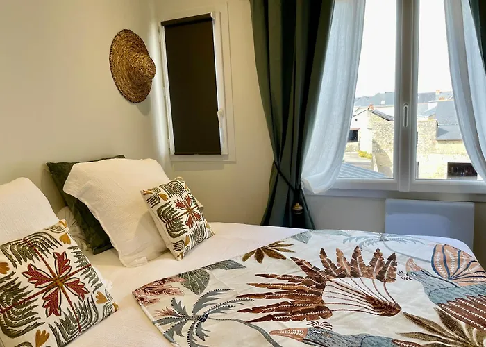 Constance De Bretagne 梅尔河畔的巴兹